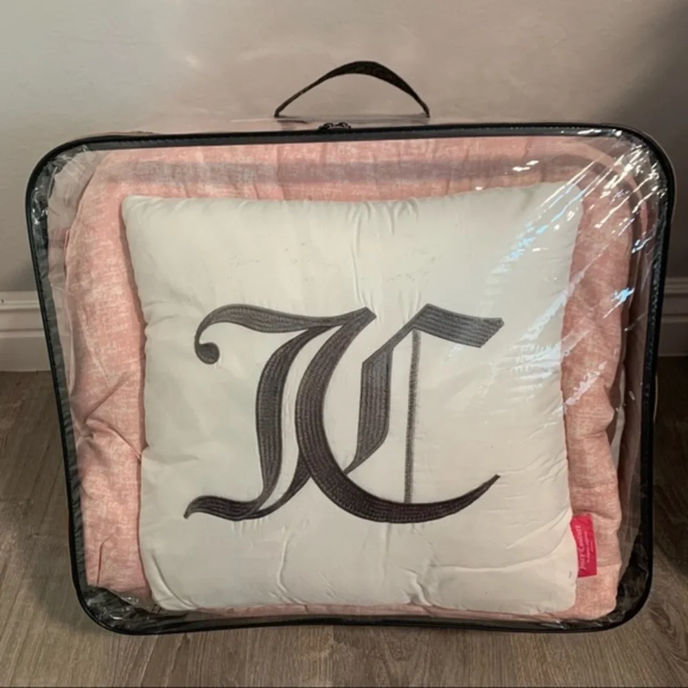 Juicy Couture Cal King 8PC Comforter Set